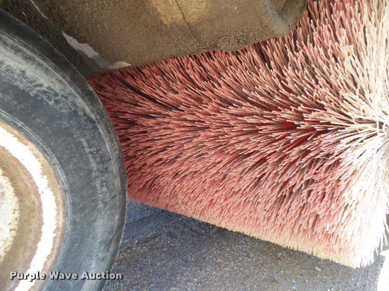 image for item DB2720 1993 Elgin Pelican Series P street sweeper