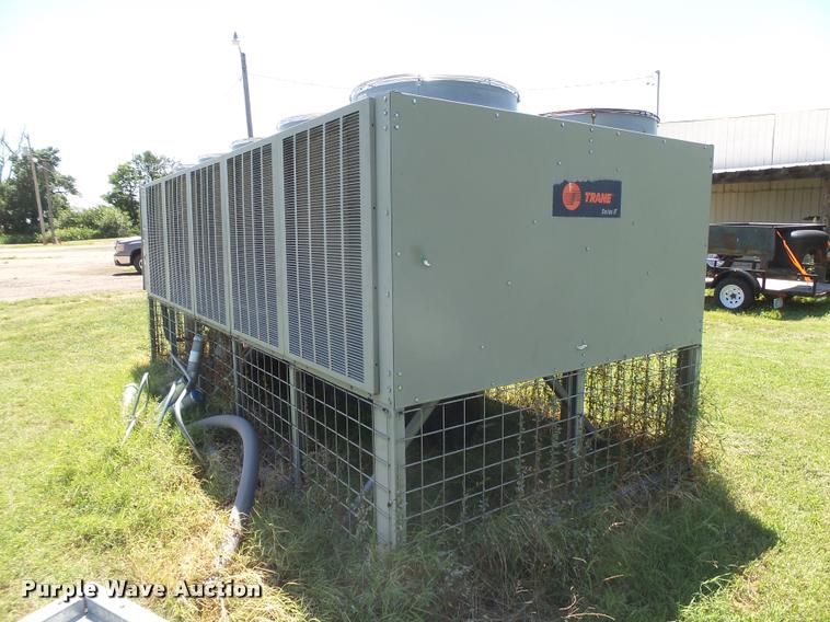 image for item DB2725 Trane Series R two pipe AC chiller unit