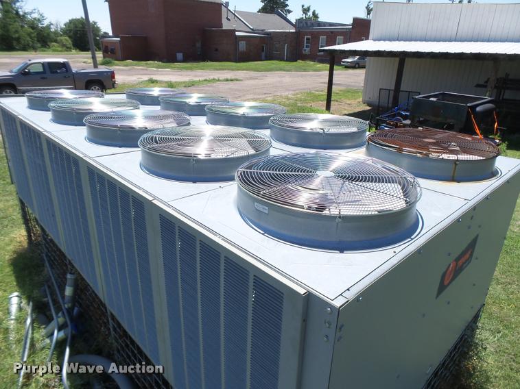 image for item DB2725 Trane Series R two pipe AC chiller unit