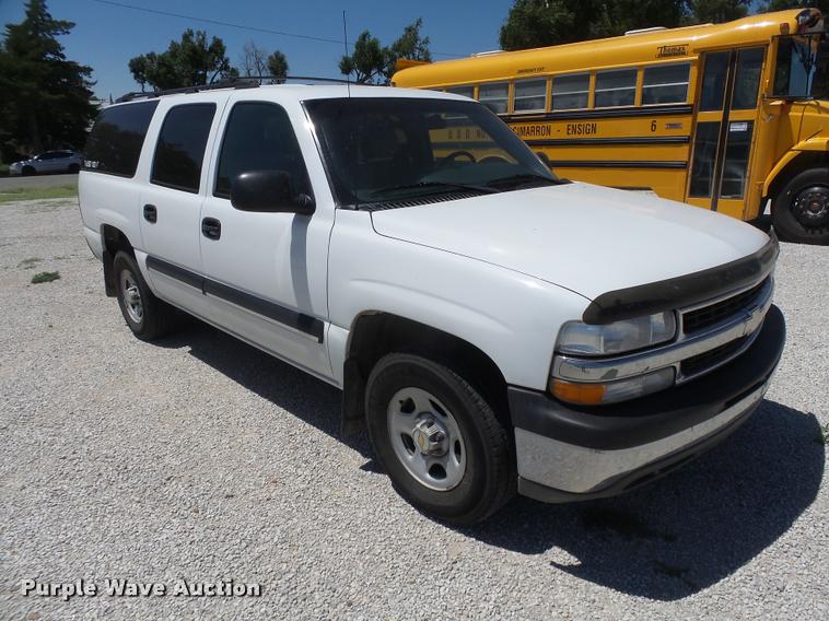 image for item DB2730 2001 Chevrolet Suburban C1500 SUV