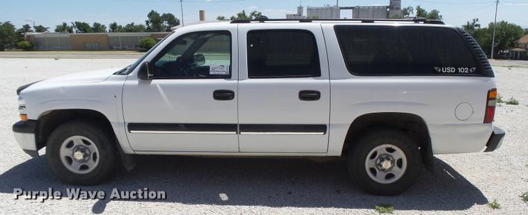 image for item DB2730 2001 Chevrolet Suburban C1500 SUV