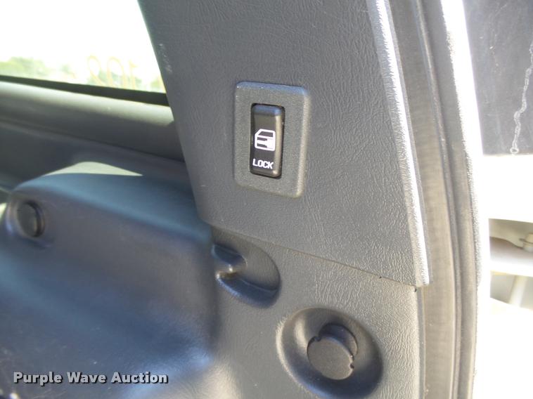 image for item DB2730 2001 Chevrolet Suburban C1500 SUV