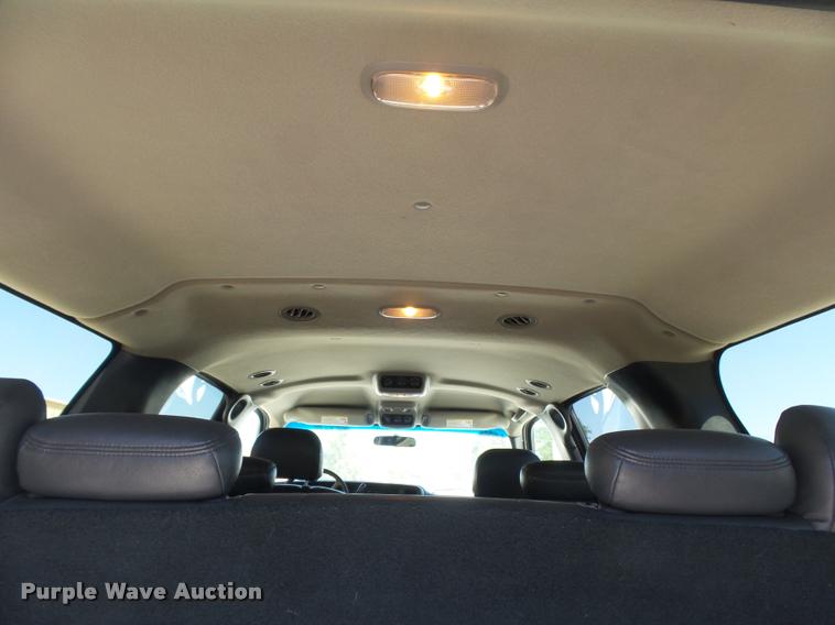 image for item DB2730 2001 Chevrolet Suburban C1500 SUV