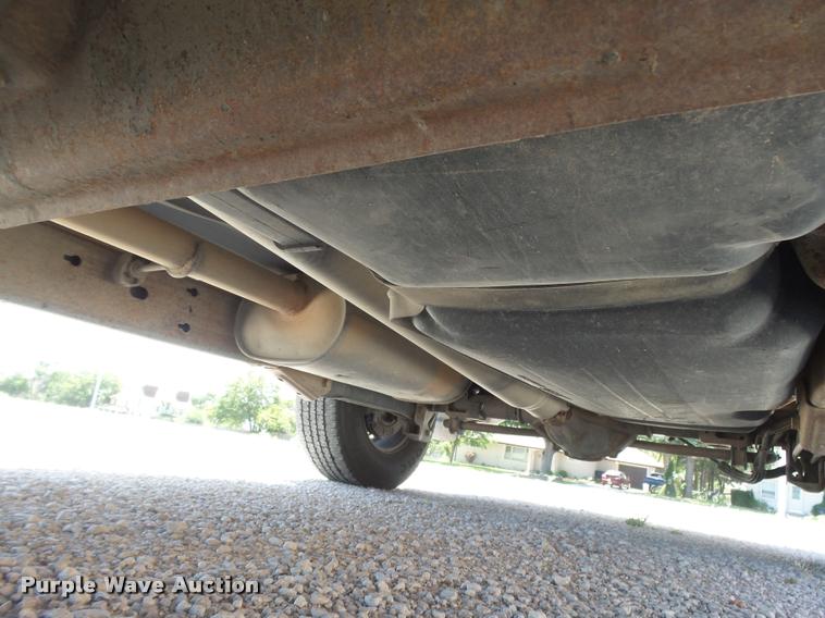 image for item DB2730 2001 Chevrolet Suburban C1500 SUV