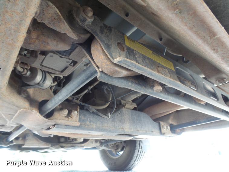 image for item DB2730 2001 Chevrolet Suburban C1500 SUV