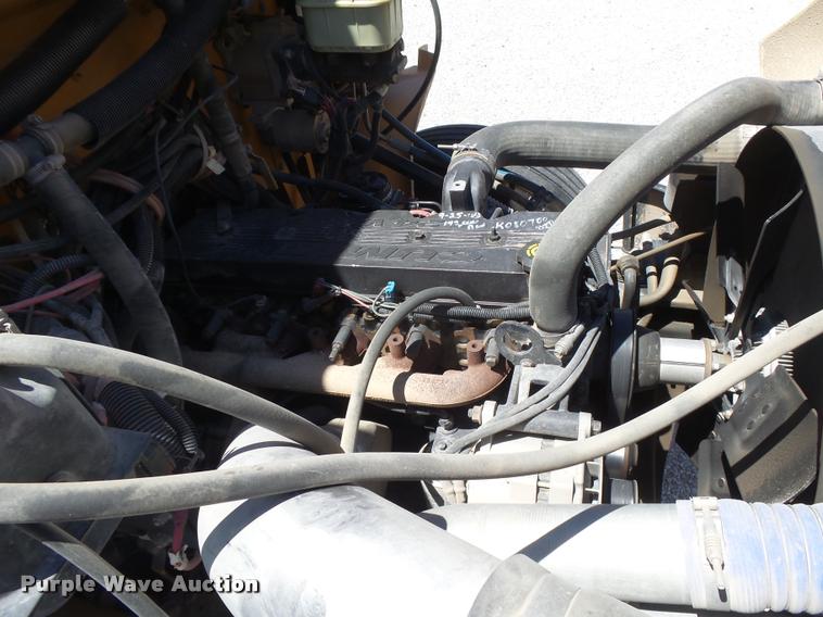 image for item DB2731 2000 Freightliner FS65 Thomas school bus