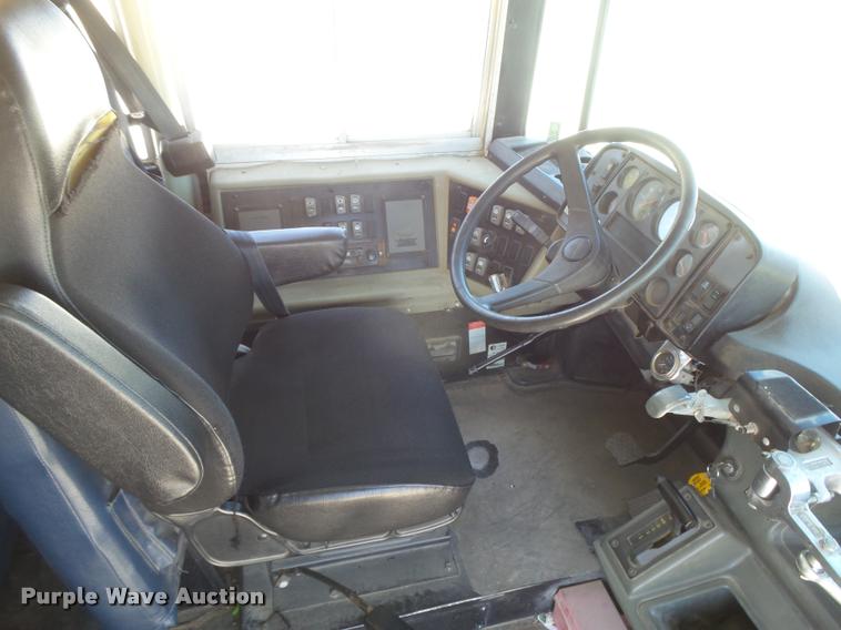 image for item DB2731 2000 Freightliner FS65 Thomas school bus