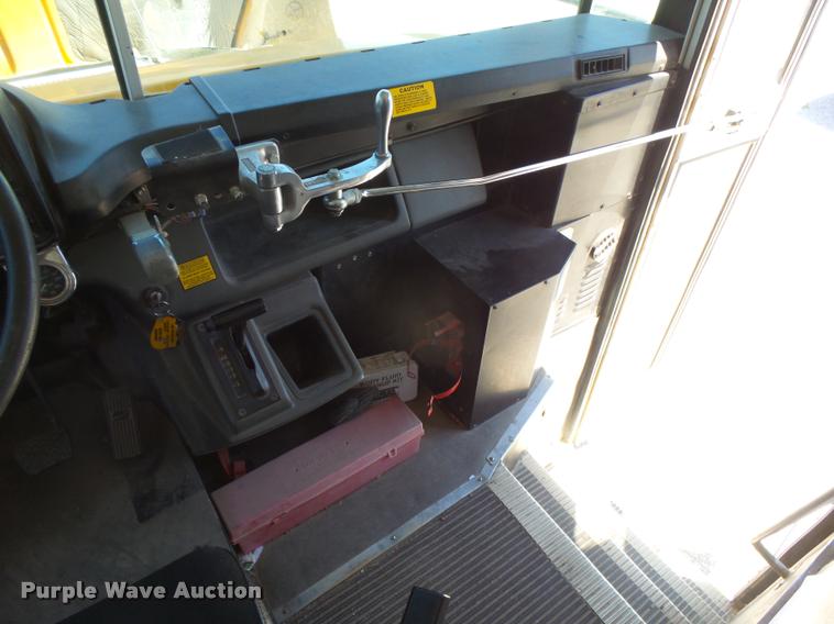 image for item DB2731 2000 Freightliner FS65 Thomas school bus