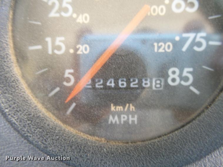 image for item DB2731 2000 Freightliner FS65 Thomas school bus