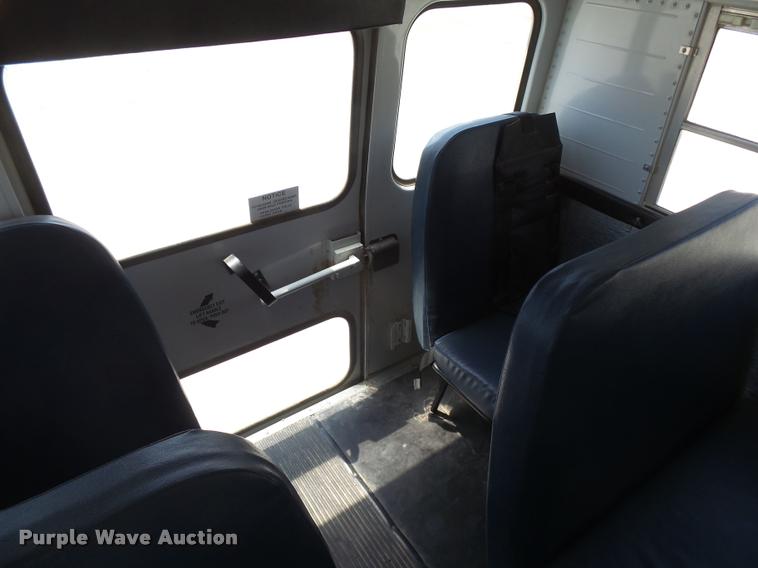 image for item DB2731 2000 Freightliner FS65 Thomas school bus