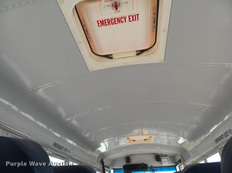 image for item DB2731 2000 Freightliner FS65 Thomas school bus