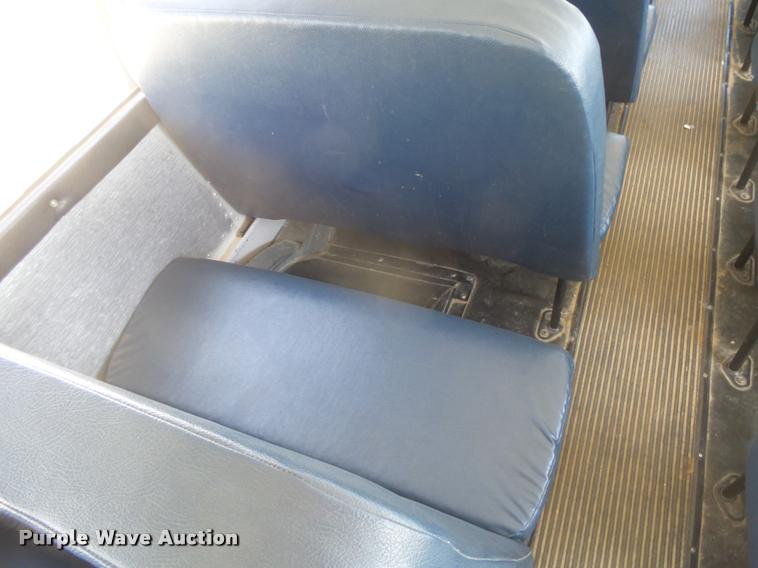 image for item DB2731 2000 Freightliner FS65 Thomas school bus