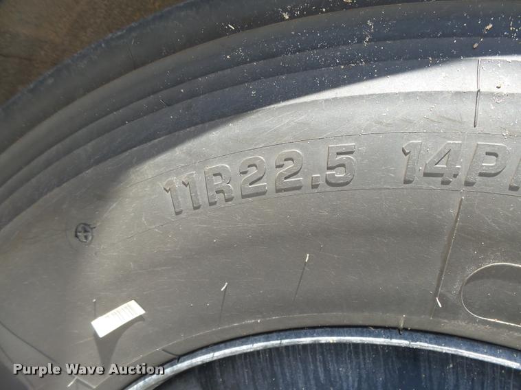 image for item DB2731 2000 Freightliner FS65 Thomas school bus