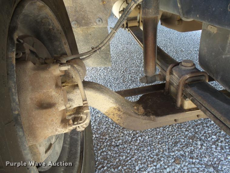 image for item DB2731 2000 Freightliner FS65 Thomas school bus