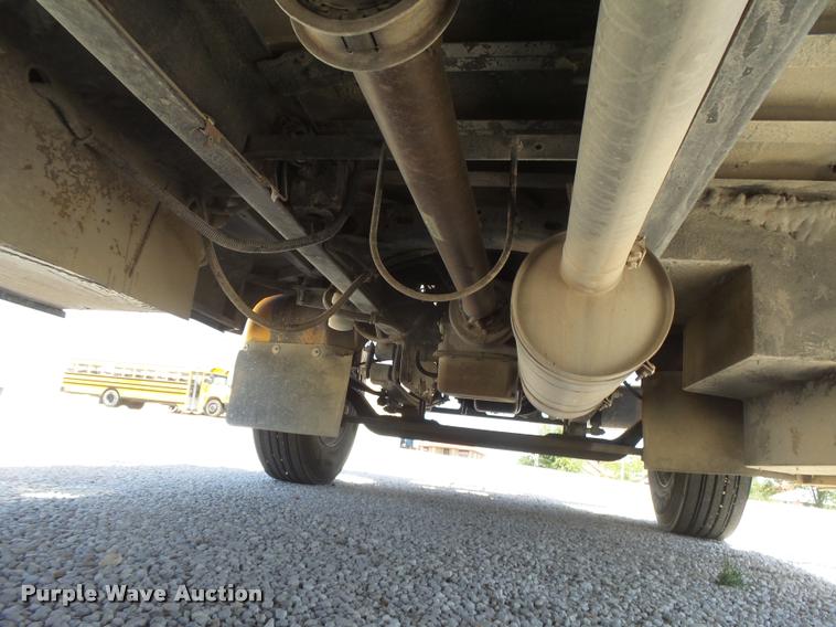 image for item DB2731 2000 Freightliner FS65 Thomas school bus