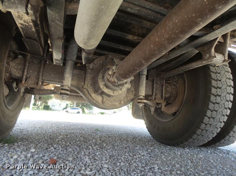 image for item DB2731 2000 Freightliner FS65 Thomas school bus