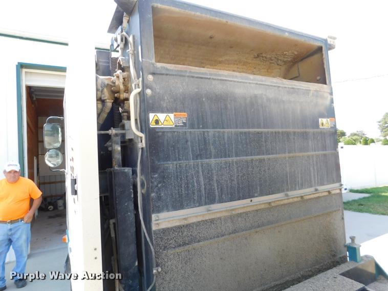 image for item DB9408 2002 Tennant 830 Series II sweeper