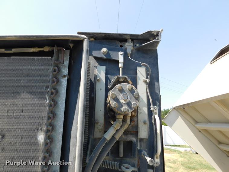 image for item DB9408 2002 Tennant 830 Series II sweeper