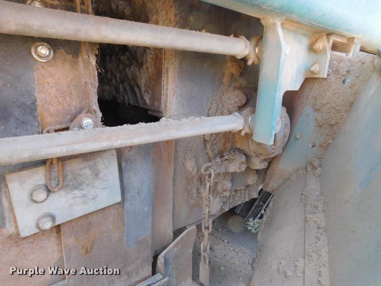 image for item DB9408 2002 Tennant 830 Series II sweeper