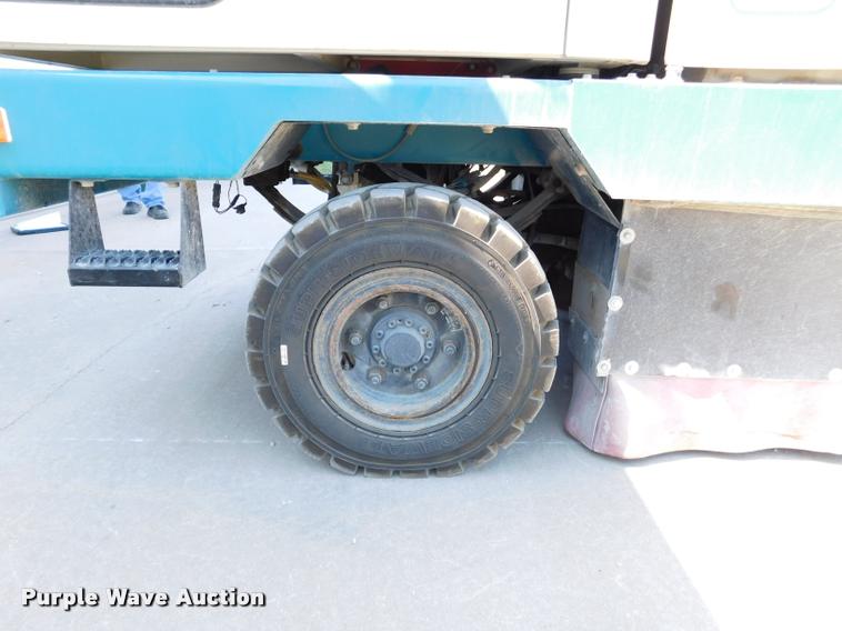 image for item DB9408 2002 Tennant 830 Series II sweeper