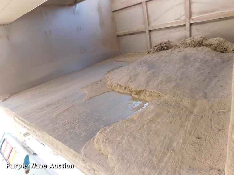 image for item DB9408 2002 Tennant 830 Series II sweeper