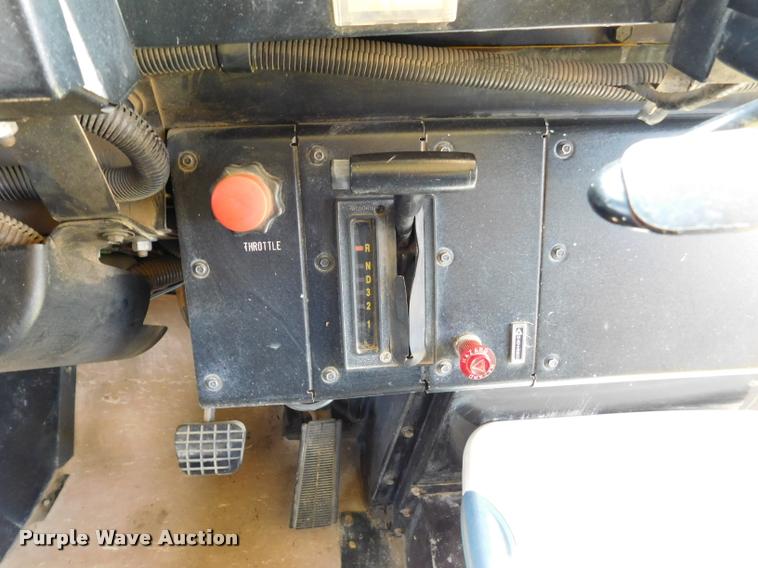 image for item DB9416 1996 Chevrolet B7 Blue Bird school bus