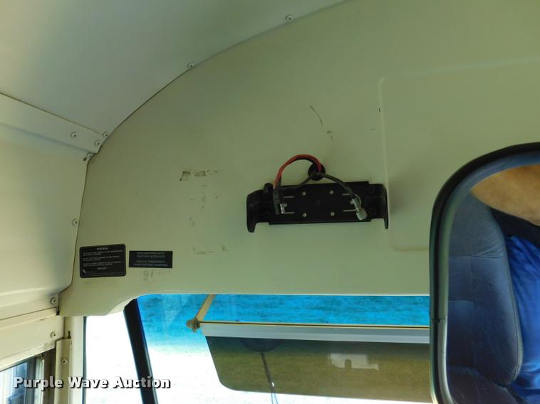 image for item DB9416 1996 Chevrolet B7 Blue Bird school bus