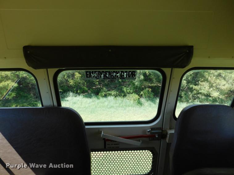 image for item DB9416 1996 Chevrolet B7 Blue Bird school bus