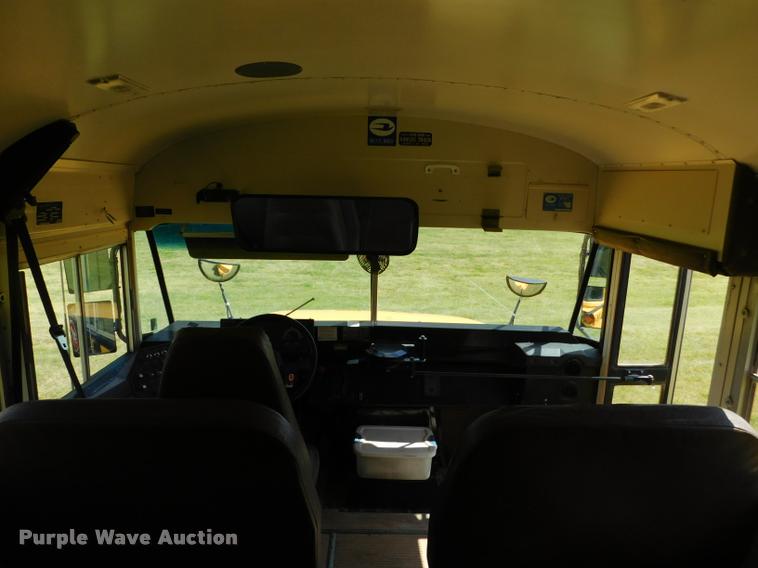 image for item DB9416 1996 Chevrolet B7 Blue Bird school bus