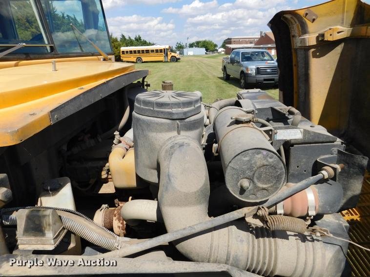 image for item DB9416 1996 Chevrolet B7 Blue Bird school bus