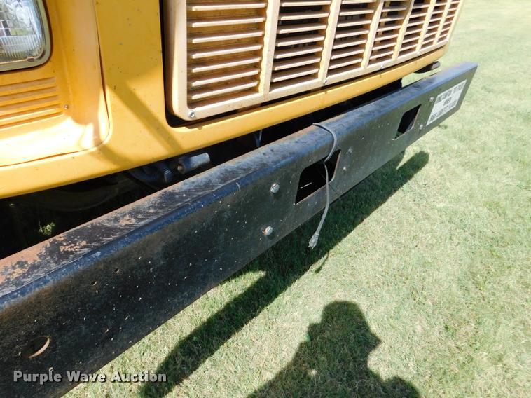 image for item DB9416 1996 Chevrolet B7 Blue Bird school bus