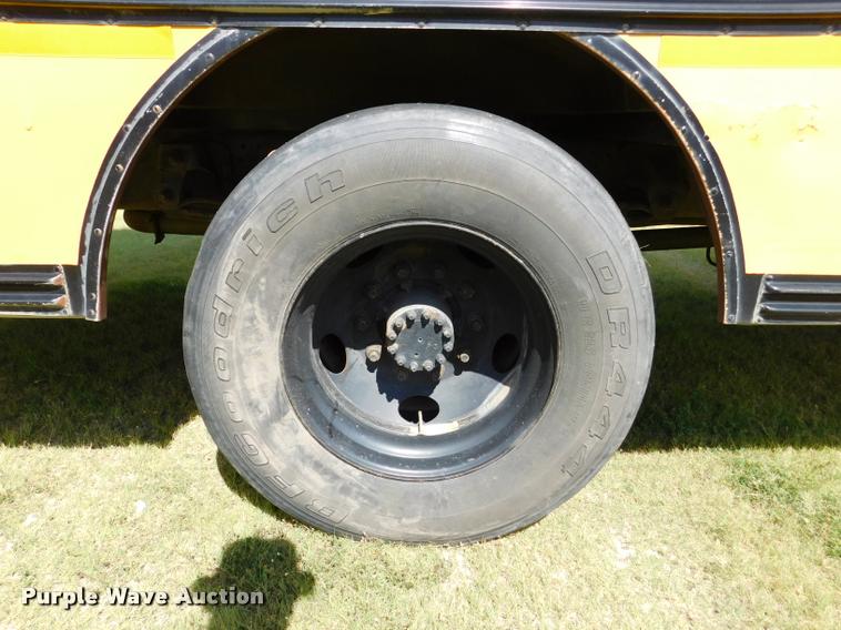 image for item DB9416 1996 Chevrolet B7 Blue Bird school bus