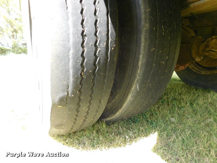 image for item DB9416 1996 Chevrolet B7 Blue Bird school bus