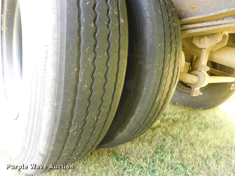 image for item DB9416 1996 Chevrolet B7 Blue Bird school bus