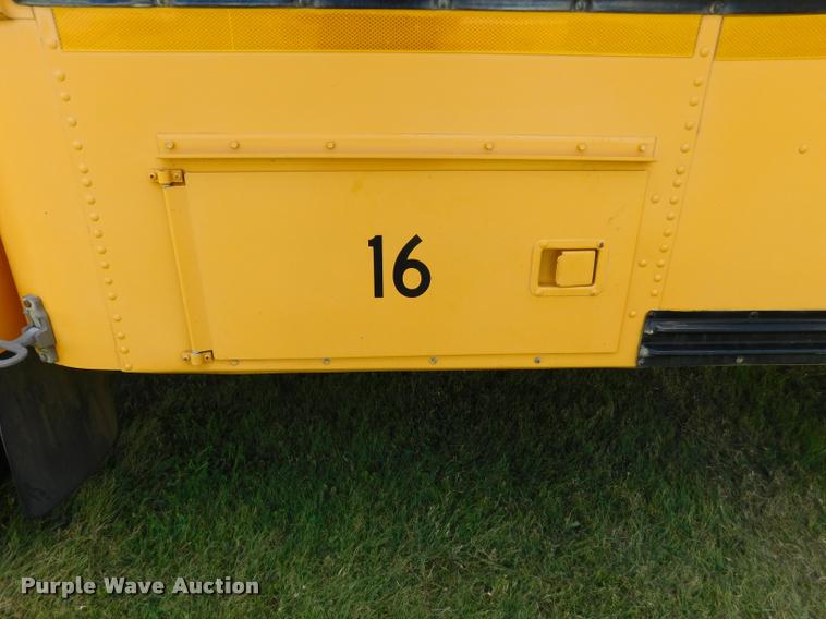 image for item DB9416 1996 Chevrolet B7 Blue Bird school bus