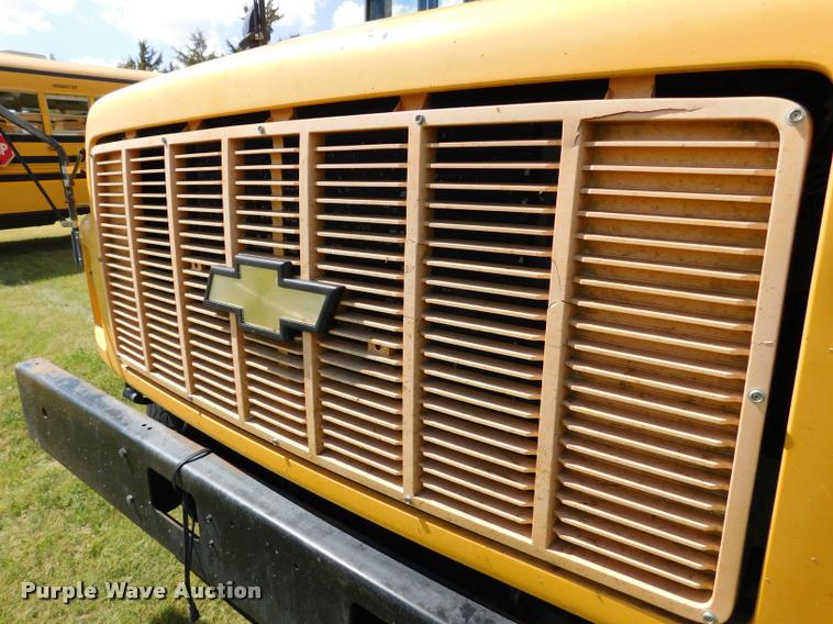 image for item DB9416 1996 Chevrolet B7 Blue Bird school bus
