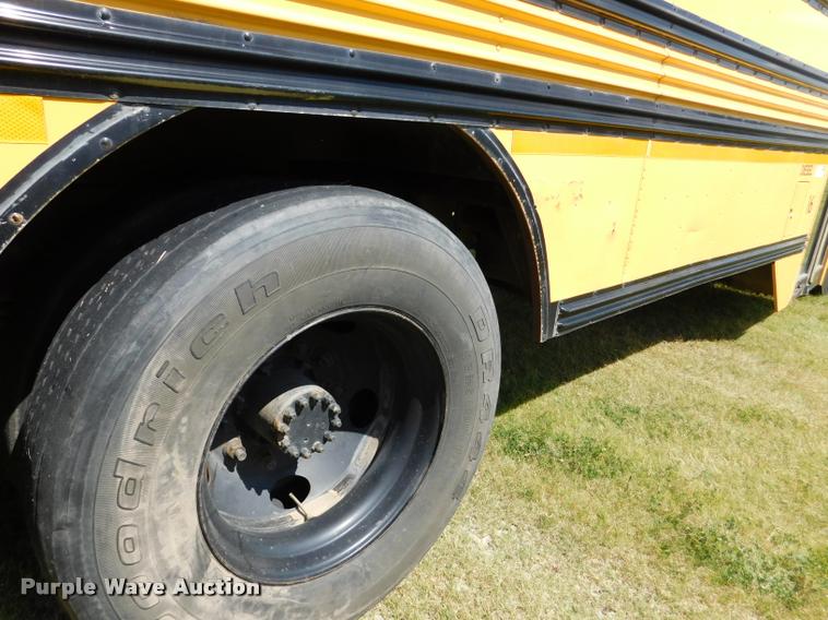 image for item DB9416 1996 Chevrolet B7 Blue Bird school bus