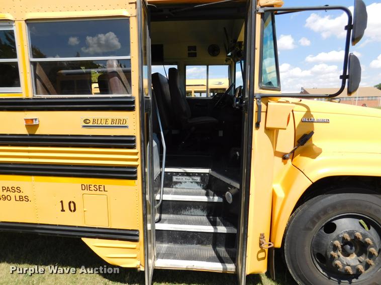 image for item DB9417 2001 Chevrolet B7 Blue Bird school bus
