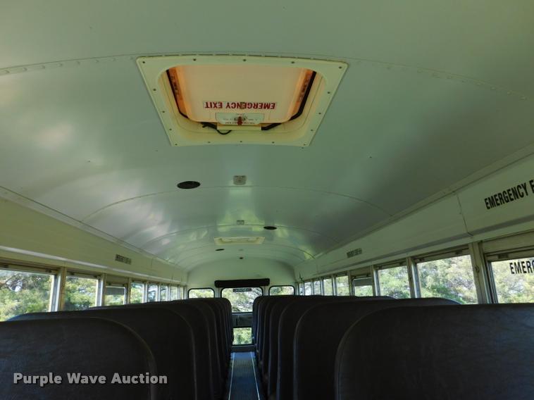 image for item DB9417 2001 Chevrolet B7 Blue Bird school bus