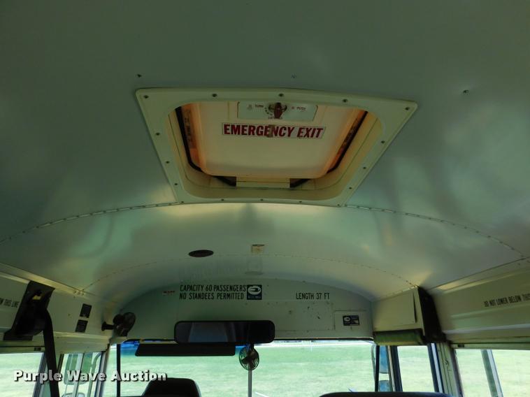 image for item DB9417 2001 Chevrolet B7 Blue Bird school bus