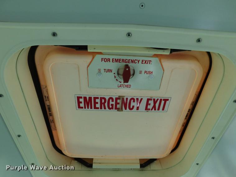 image for item DB9417 2001 Chevrolet B7 Blue Bird school bus