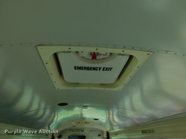 image for item DB9417 2001 Chevrolet B7 Blue Bird school bus