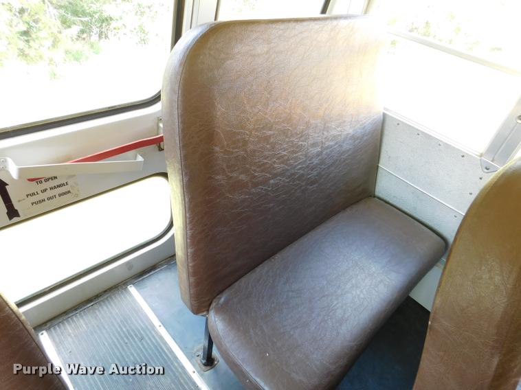 image for item DB9417 2001 Chevrolet B7 Blue Bird school bus