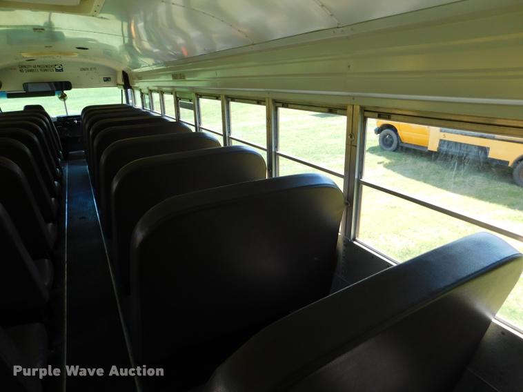 image for item DB9417 2001 Chevrolet B7 Blue Bird school bus