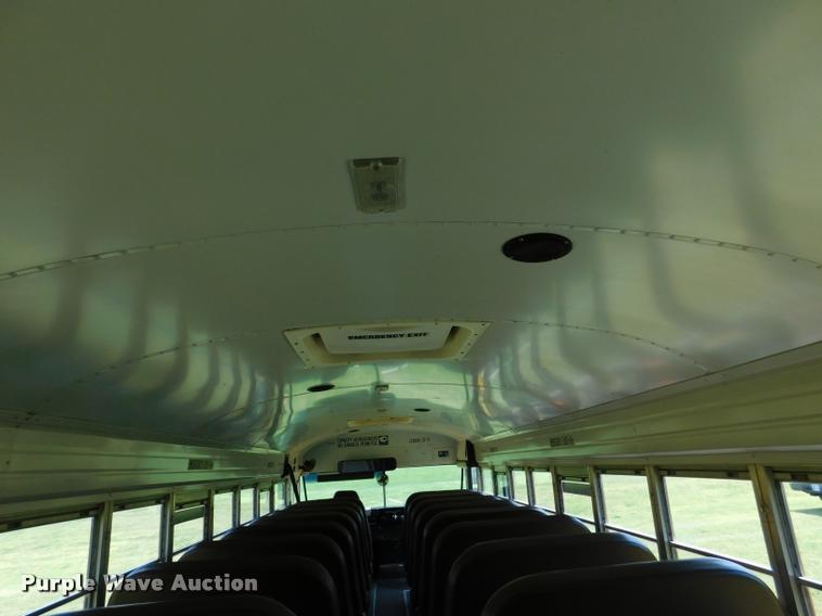 image for item DB9417 2001 Chevrolet B7 Blue Bird school bus