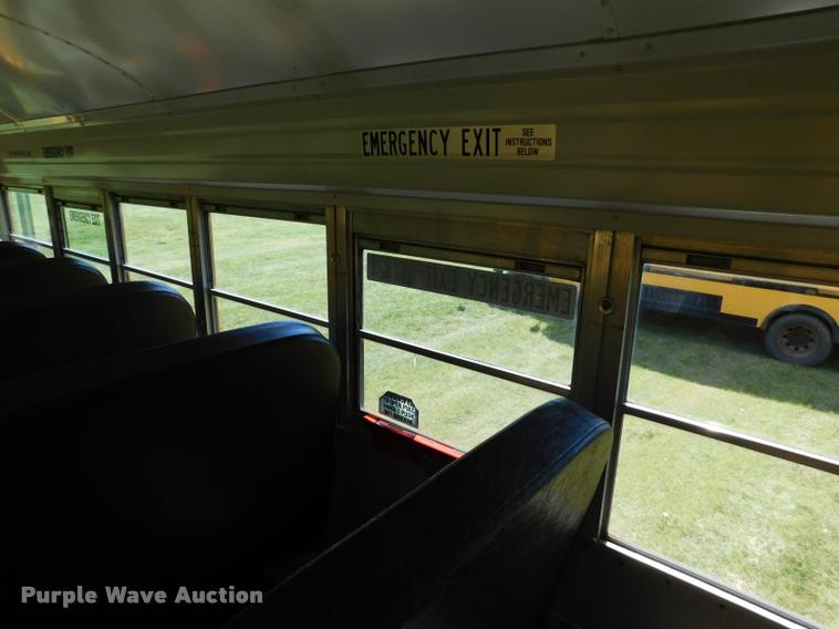 image for item DB9417 2001 Chevrolet B7 Blue Bird school bus