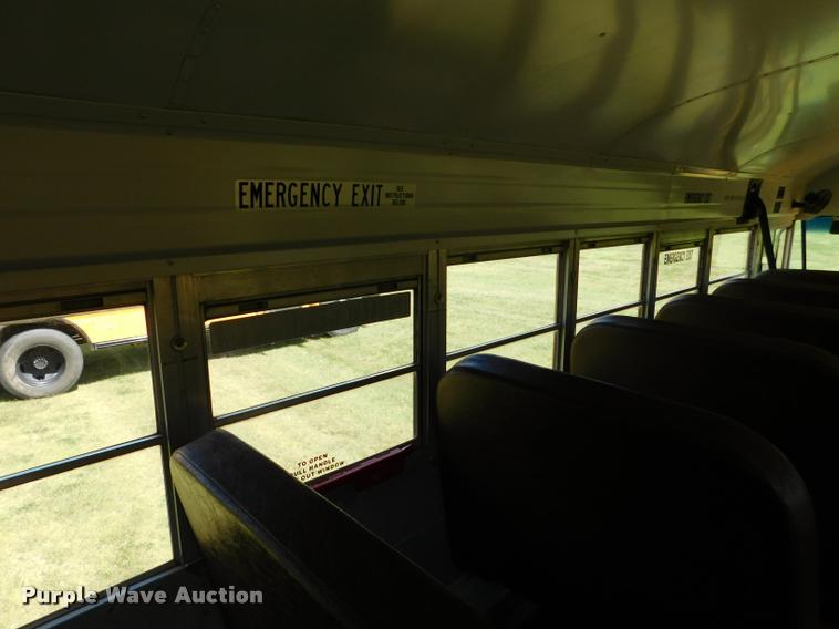 image for item DB9417 2001 Chevrolet B7 Blue Bird school bus