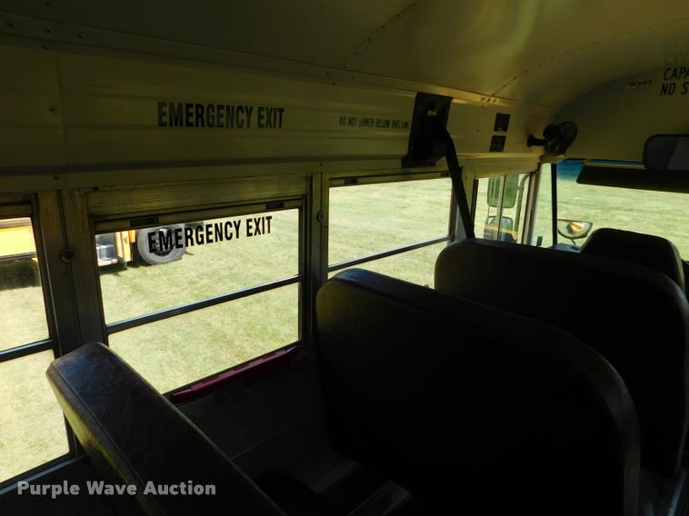 image for item DB9417 2001 Chevrolet B7 Blue Bird school bus