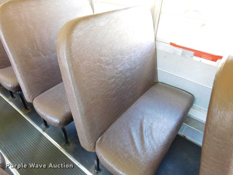 image for item DB9417 2001 Chevrolet B7 Blue Bird school bus