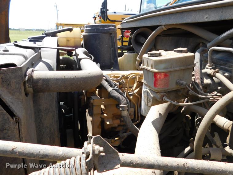 image for item DB9417 2001 Chevrolet B7 Blue Bird school bus